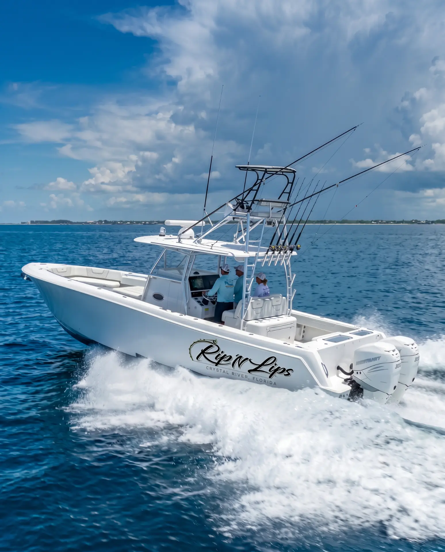 Rip'N Lips center console running offshore with custom hull graphics