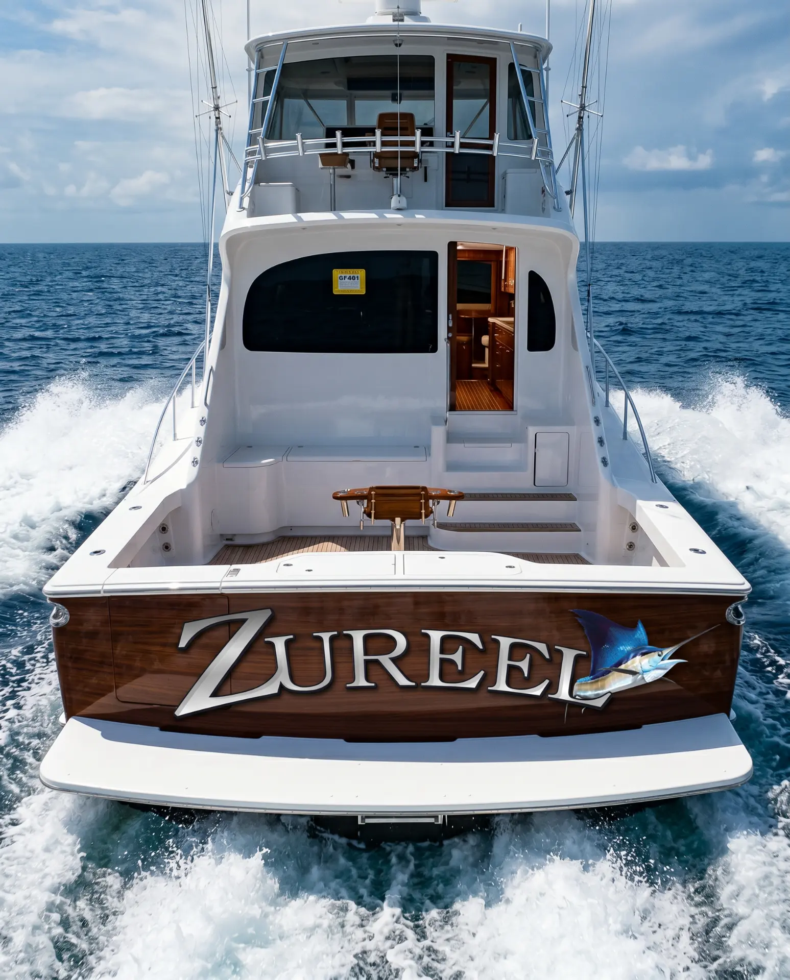 Zureel sportfishing yacht transom with custom lettering underway